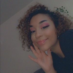 Meet your Posher, Adeyanna